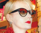 Литвинова показала новое лицо