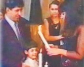 Жасмин выкупила сына за