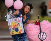 Джессика Бил на съемках фильма Valentine’s Day