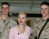 Скарлетт Йоханссон уже в Ираке