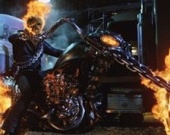 Сценарист "Темного рыцаря" взялся за "Призрачного гонщика"