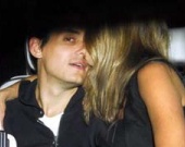 Джон Майер пишет книгу про Энистон