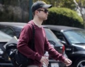 Роберт Паттинсон сменил прическу