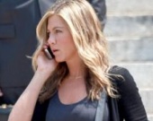 Энистон покажет себя с новой стороны