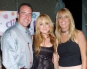 Отец Линсдей Лохан опять вмешивается в ее жизнь Отец Линсдей Лохан опять вмешивается в ее жизнь