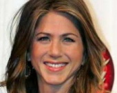 Энистон готовится к искусственному оплодотворению