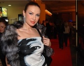 Бледанс подарила Нагиеву пояс верности