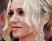 Мадонна снимет фильм о "королевской любви" Мадонна снимет фильм о "королевской любви"