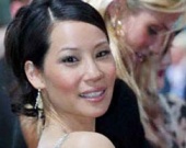 Люси Лиу в роли прекрасной невесты