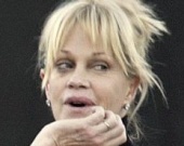 Мелани Гриффит удалили раковую опухоль