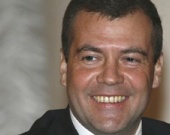 Медведев вручит Алисе Фрейндлих премию