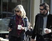 Киану Ривз и таинственная блондинка