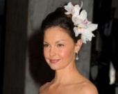 Эшли Джадд получила диплом Гарварда