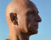 Бена Кингсли обучили забивать косяки